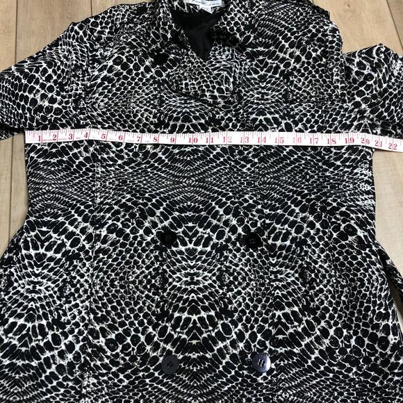 Kenneth Cole Snake Skin Print Trench Coat Jacket Size Medium - Picture 9 of 12